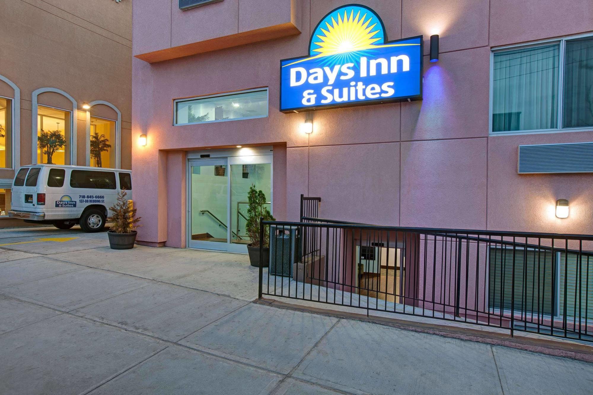 Days Inn & Suites By Wyndham Ozone Park/Jfk Airport Νέα Υόρκη Εξωτερικό φωτογραφία
